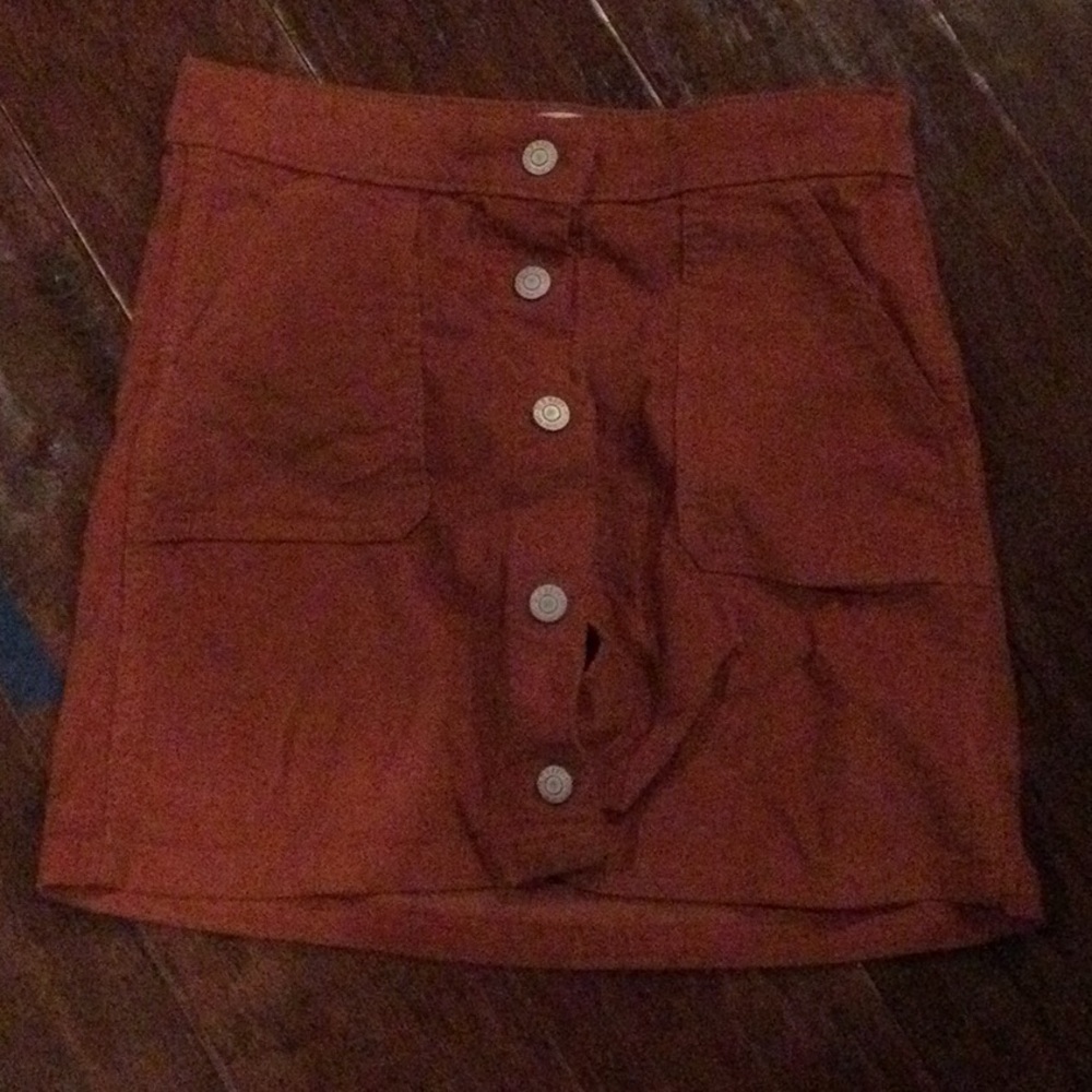 1 girls skirt